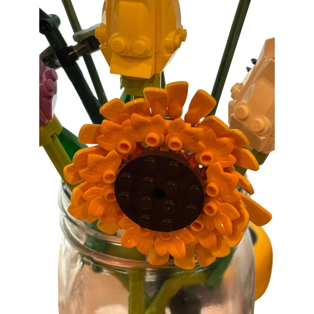 LEGO‎ Flower Bouquet Building Set Home Decor Floral assorted fully assembled